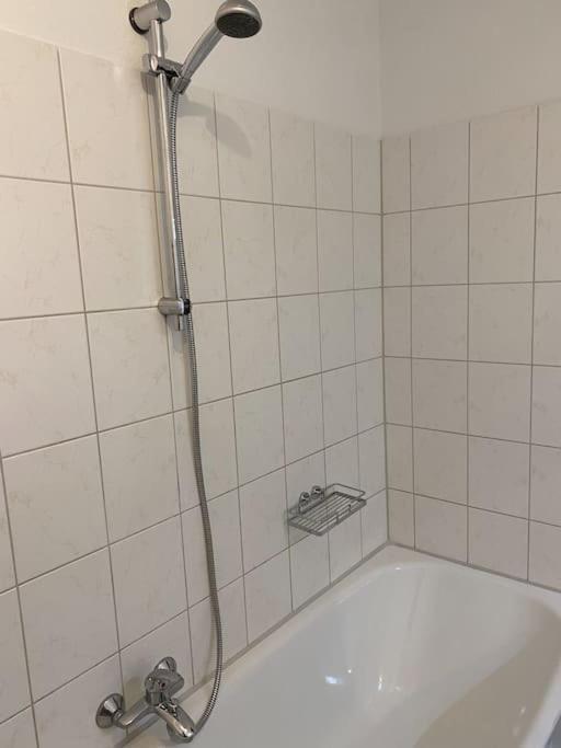 4 Zimmer Wohnung Mit 6 Betten Nahe Hamburg Glinde  Dış mekan fotoğraf