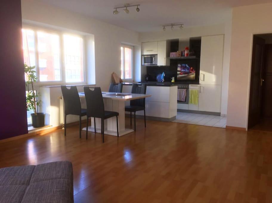 4 Zimmer Wohnung Mit 6 Betten Nahe Hamburg Glinde  Dış mekan fotoğraf
